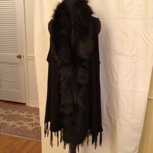 Origami black vest (free size) with faux fur